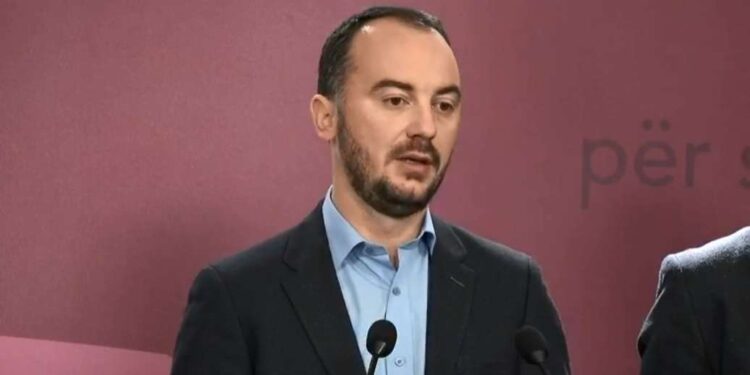 Molliqaj: Jemi në prag të ndarjes etnike, në prag të segregimit dhe në prag të asociacionit
