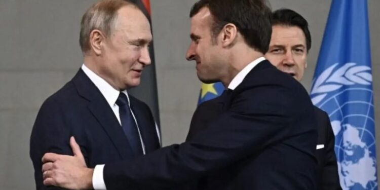 Pas vizitës së tij në SHBA, Macron telefonin direkt Vladimir Putinin