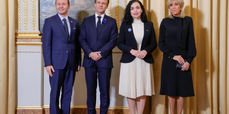 Macron shtron darkë për Osmanin në Pallatin Elysee