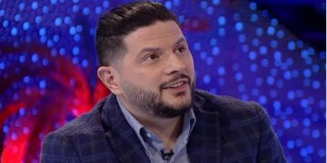 Kritikat e shumta për librin, Ermal Mamaqi: Merren me mua sepse jam gjeni. Po më bëjnë reklamë falas