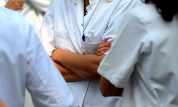 MSH heq dorë nga Kontrata Kolektive, punonjësit shëndetësorë humbin benefite në kohë krize ekonomike