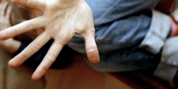 E tmerrshme: I moshuari dyshohet se abuzoi seksualisht me një grua me probleme shëndetësore në Prishtinë