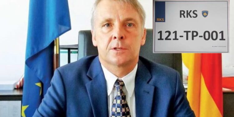 Ambasadori gjerman, Rohde: T’u bëhet e qartë serbëve të Kosovës se në Kosovë duhet të përdoren targat RKS