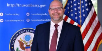 Hovenier nga Kosova mbështet ShBA-të në ndeshjen ndaj Iranit