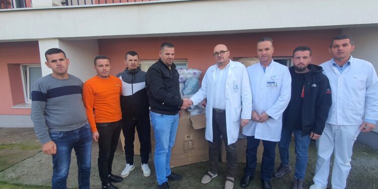 Humanistja Lejla Sallahu jep donacion për pacientët e Qendrës Integruese Rehabilituese të të Sëmurëve Kronikë Psikiatrikë