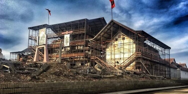 Kullat e Jasharajve rinovohen në pranverë – Zogaj: Mund të rrënohen në rast të ndonjë tërmeti