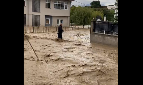 Paralajmërohen vërshime në Kosovë, reshje të mëdha shiu ditëve në vijim