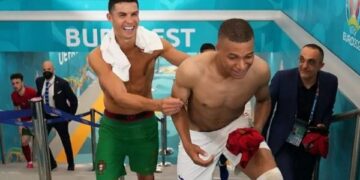 Man Utd synon ta transferojë Mbappen në vend të Ronaldos