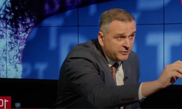 “Vorrelli”: Bajqinovci ironizon me përfaqësuesin e lartë të BE-së
