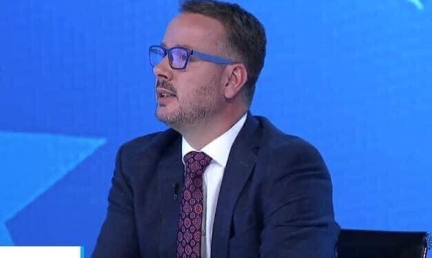 Kajtazi: Mbrëmë në Bruksel u nënshkrua marrëveshje për moszbatim të ligjit dhe Kushtetutës së Kosovë