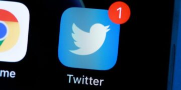 Twitter rrezikohet nga falimentimi