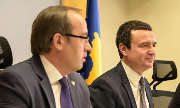 Hoti akuza të forta Kurtit: Po rri jashtë Kosovës për t’i dhënë mesazh amerikanëve