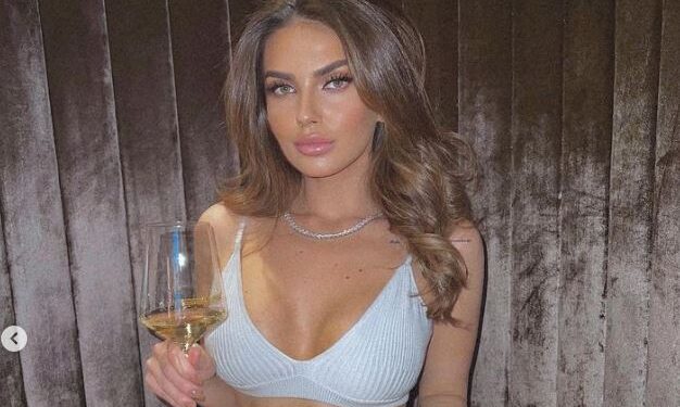 Çfarë po ndodh mes motrave Hoxha dhe Beatrix? I ndalojnë këngën në kanalin e tyre!