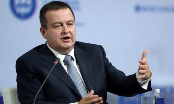 Daçiq lajmërohet nga Beogradi, flet për takimin Kurti -Vuçiq