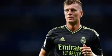 Kroos refuzon ofertën e Manchester Cityt