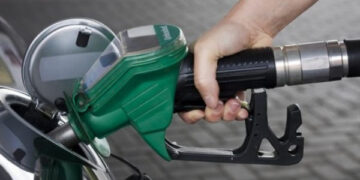 Shtrenjtohen nafta dhe benzina për 48 orët e ardhshme