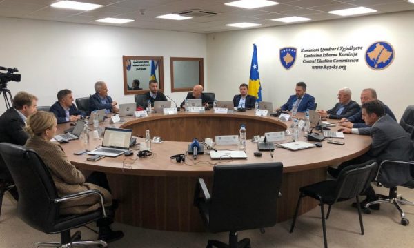 KQZ-ja rikonfirmon: S’ka rekomandim për shtyrjen e zgjedhjeve në veri