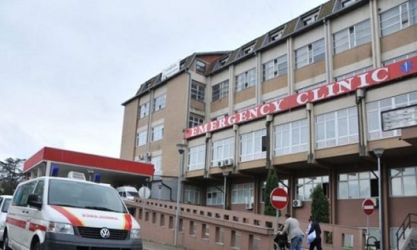 Nëna i vdiq sot, kjo është gjendja shëndetësore e vajzës që u godit nga vetura para disa ditësh në Obiliq