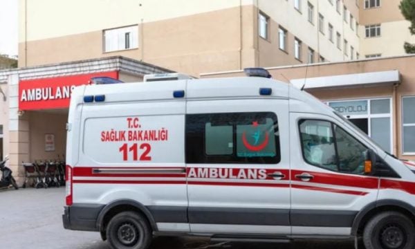 Krim makabër në Turqi, babai vret me thikë dy vajzat e tij