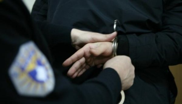 52-vjeçari në Shtime arrestohet për dhunë të vazhdueshme ndaj gruas së tij 44-vjeçe