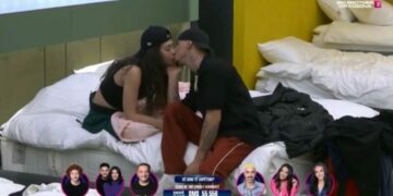 Vjen momenti: Getinjo thyen akullin, e puthë Vivien në buzë