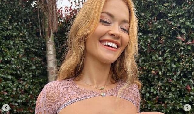 Revoltohet Rita Ora: Veç gratë i pyesin se sa partnerë i kanë pasur, burrat jo