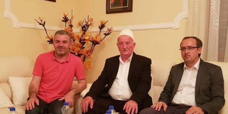 Avdullah Hoti njofton për vdekjen e mikut të Ibrahim Rugovës
