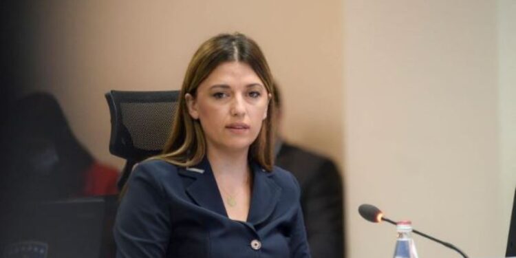 Haxhiu: Policia në mbrojtje të sovranitetit dhe në luftë ndaj bandave kriminale që organizohen nga Beogradi