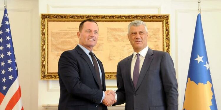 Grenell rrëfen prapaskenat para arrestimit të Thaçit: Palët ishin pajtuar t’i jepnin fund Gjykatës Speciale