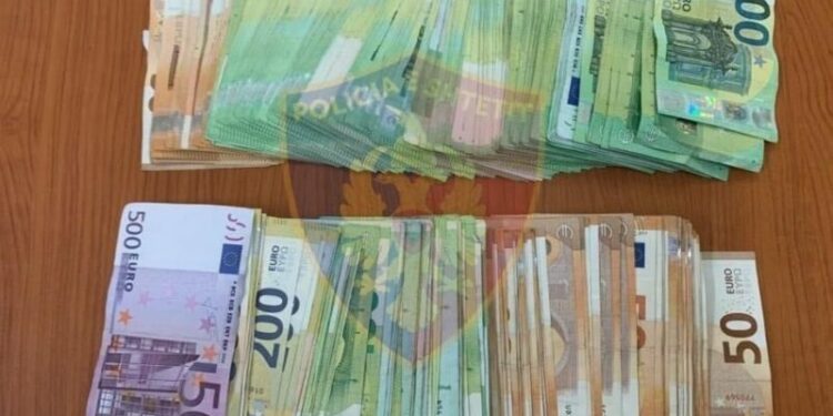 Sekuestrohen mbi 28 mijë euro nga dy kosovarë në Morinë