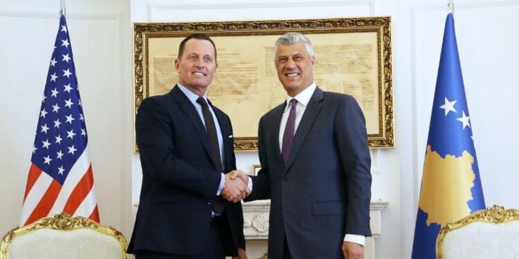 Grenell lajmërohet pas tensioneve në veri: Lirojeni menjëherë Hashim Thaçin nga Haga