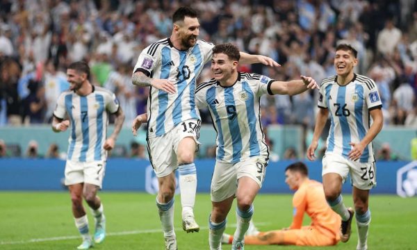 Messi e inspiron Argjentinën me spektakël drejt finales së Botërorit, eliminohet Kroacia