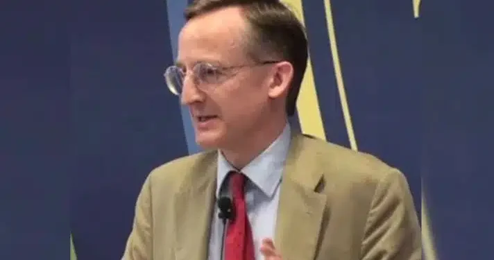 Malcolm i zhgënjyer nga Perëndimi: S’ka strategji të koordinuar për Kosovën