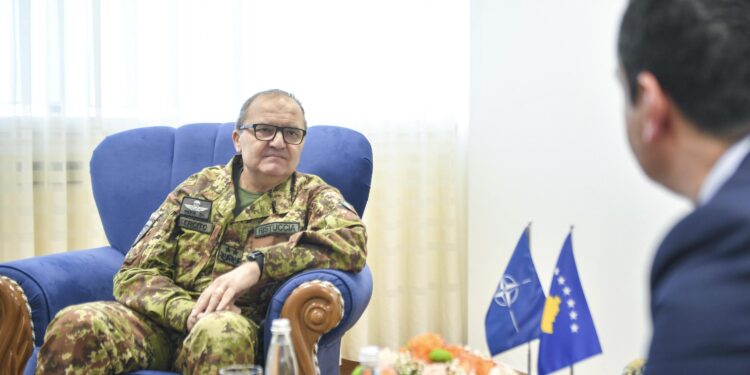Komandanti i KFOR-it: Rrezikuam të humbim gjithçka që u arrit në 23 vitet e kaluara