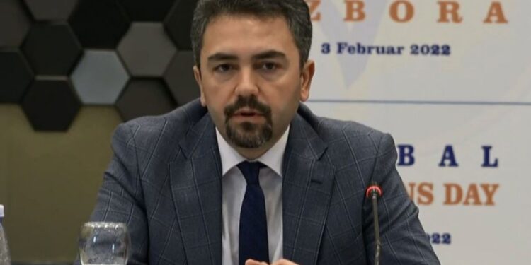 Kreu i KQZ-së në mbledhjen e jashtëzakonshme: Zgjedhjet s’mund të mbahen me zor