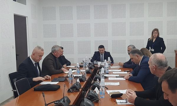 Dështon Projektligji për Pensionet e Policisë, Bekë Berisha: Nuk mbahet shteti kështu