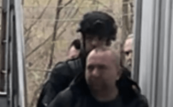 Flet avokati i Dejan Pantiq: Pretendon se ish-polici serb i arrestuar po fle në një karrige