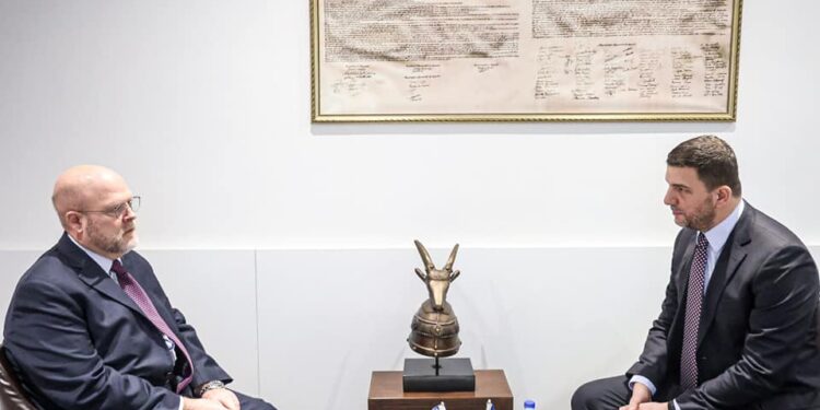 Pas LDK-së, ambasadori amerikan në PDK – jepen detaje të takimit!