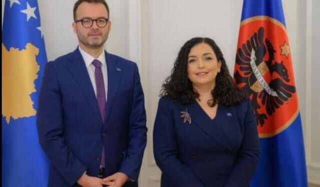 Të shtënat në veri, Vela: Propagandë e lodhët e Vuçiqit