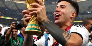 Klube të mëdha të interesuara për Enzo Fernandez, Benfica: 120 milionë euro ose asgjë