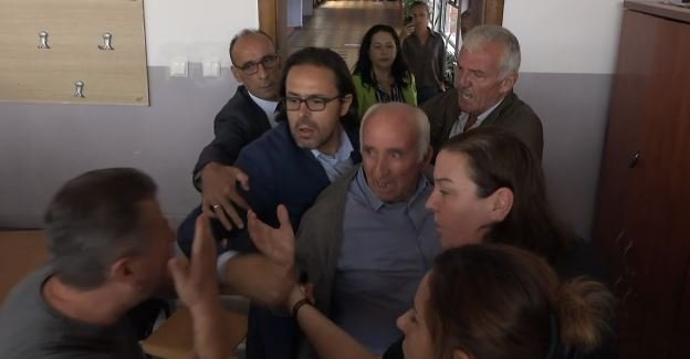 Merret vendimi ndaj të moshuarit që sulmoi fizikisht Rrahman Jasharin në protestën e SBASHK-ut