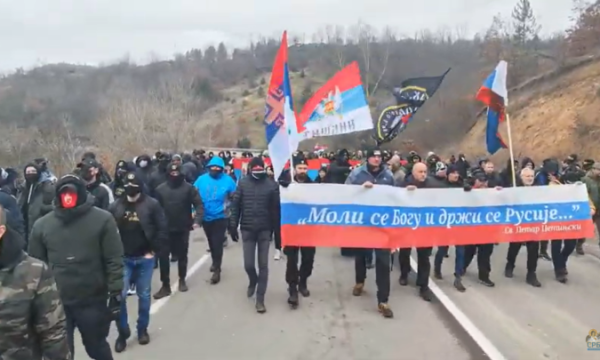 LAJMI I FUNDIT/ Nis protesta e serbëve matanë kufirit
