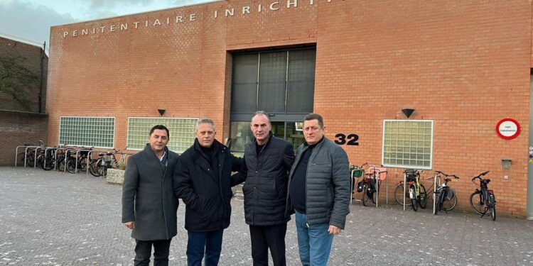 Limaj në 17 vjetorin e lirimit të tij nga Haga, viziton Thaçin dhe të tjerët: Asnjëherë nuk e kam menduar që do të kthehem këtu