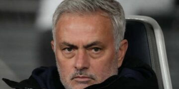 Mourinho favoriti kryesor për ta marrë drejtimin e Portugalisë