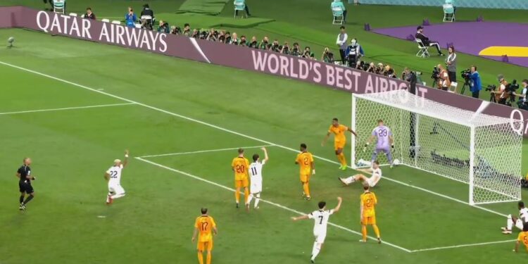 SHBA rikthehet në lojë, ngushton epërsinë e Holandës