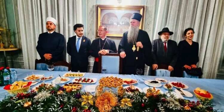 Abazoviq uron për Krishtlindje: Është bukur kur të gjithë jemi së bashku