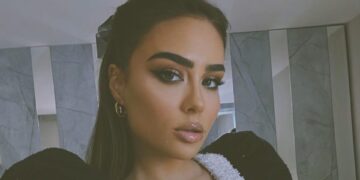 Xhensila Myrtezaj prezanton anëtarin e ri të familjes së saj