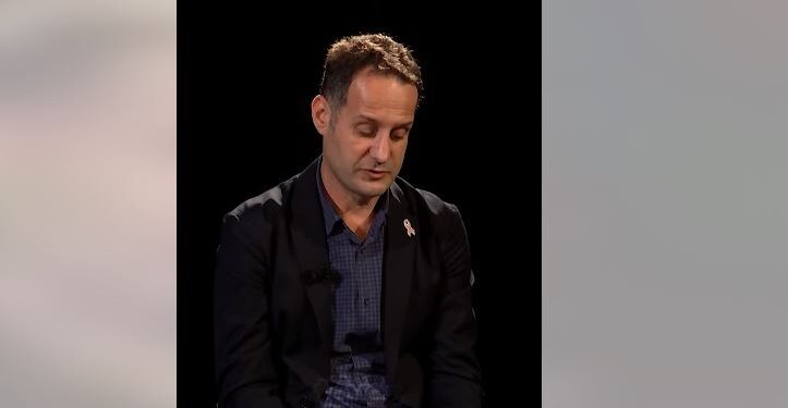 “I besoja vetëm Zotit, ty dhe vetës.” Ilir Kurtishi emocionohet nga fjalët e pacientës gjatë emisionit