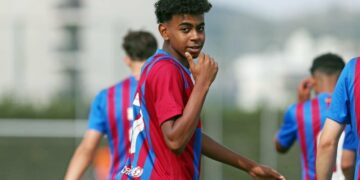 Ky është sulmuesi 15 vjeçar që Barcelona është e bindur ta mbajë në klub
