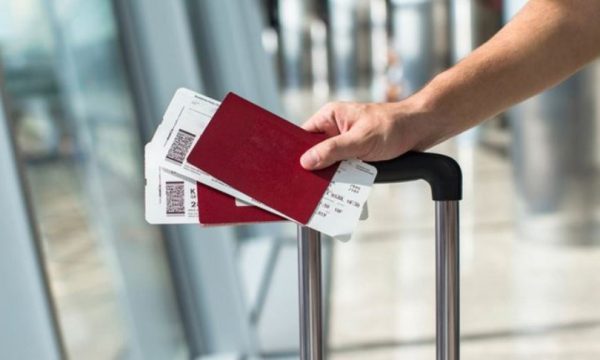 E dini që mund të fitoni para nëse kompania juaj shtyn fluturimin? Ja si!